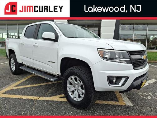 Summit White 2017 Chevrolet Colorado LT
