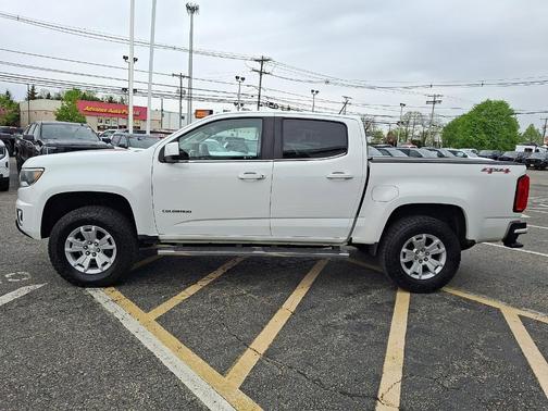 Summit White 2017 Chevrolet Colorado LT