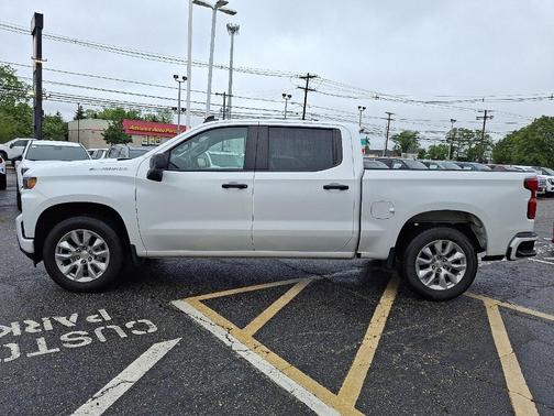 2022 Chevrolet Silverado 1500 Limited Custom