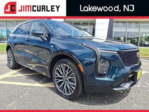 Emerald 2024 Cadillac XT4 Sport