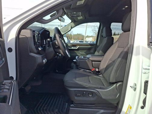 Summit White 2026 GMC Sierra 1500 Elevation