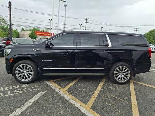 Onyx Black 2023 GMC Yukon XL Denali
