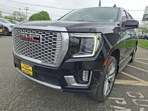 Onyx Black 2023 GMC Yukon XL Denali