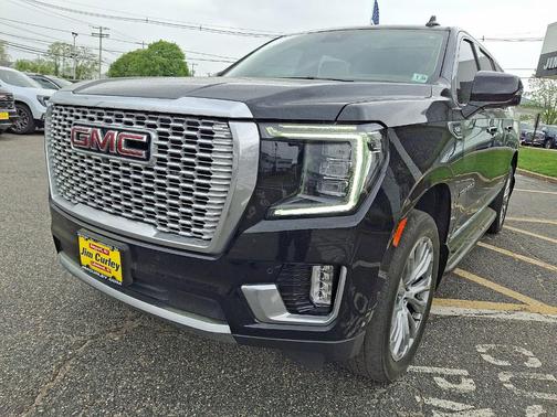 Onyx Black 2023 GMC Yukon XL Denali