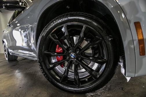 Photo 2 of 36 of 2022 BMW X3 M40i