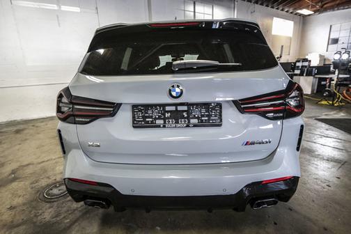 Photo 5 of 36 of 2022 BMW X3 M40i