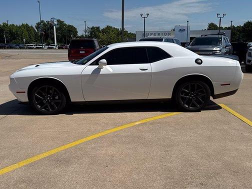 White Knuckle Clearcoat 2023 Dodge Challenger SXT