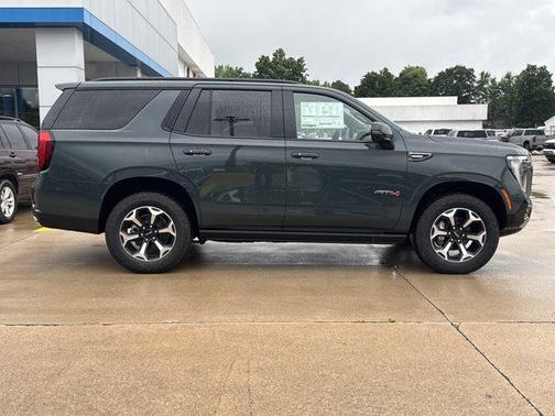 Midnight Pine 2026 GMC Yukon AT4