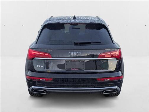 2024 Audi Q5 45 S line Premium