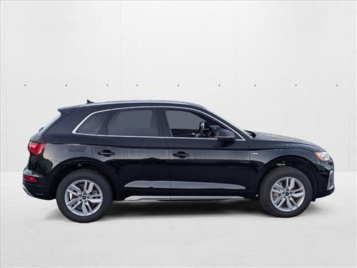 2024 Audi Q5 45 S line Premium