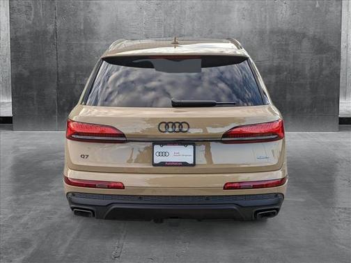 2025 Audi Q7 55 Prestige