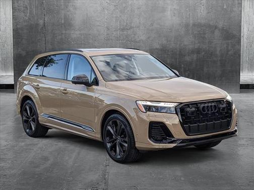 2025 Audi Q7 55 Prestige