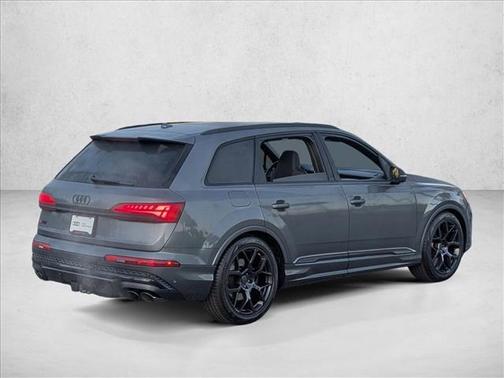 2026 Audi SQ7 4.0T Premium Plus