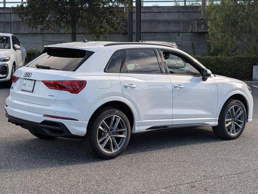 2025 Audi Q3 Premium 45 TFSI S line quattro Tiptronic