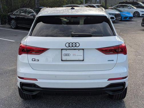 2025 Audi Q3 Premium 45 TFSI S line quattro Tiptronic