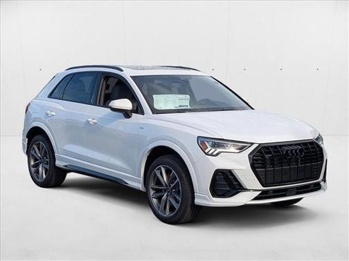 2025 Audi Q3 Premium 45 TFSI S line quattro Tiptronic