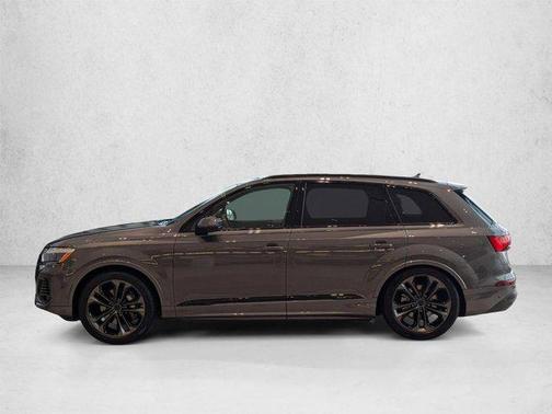 Samurai Gray Metallic 2026 Audi Q7 55 Premium Plus