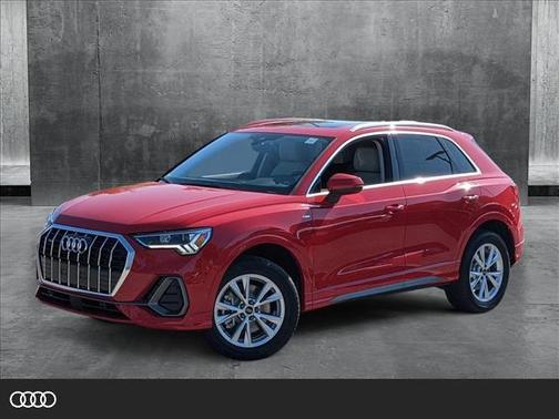 2025 Audi Q3 Premium 45 TFSI S line quattro Tiptronic