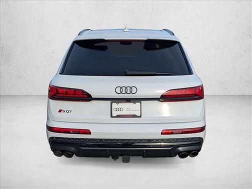 Glacier White Metallic 2026 Audi SQ7 4.0T Prestige