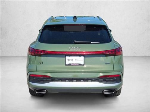 District Green Metallic 2026 Audi Q5 Premium Plus TFSI quattro S tronic