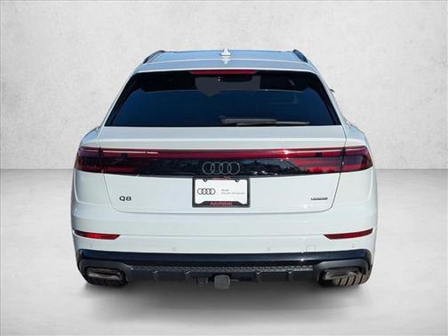 Glacier White Metallic 2026 Audi Q8 55 Premium Plus