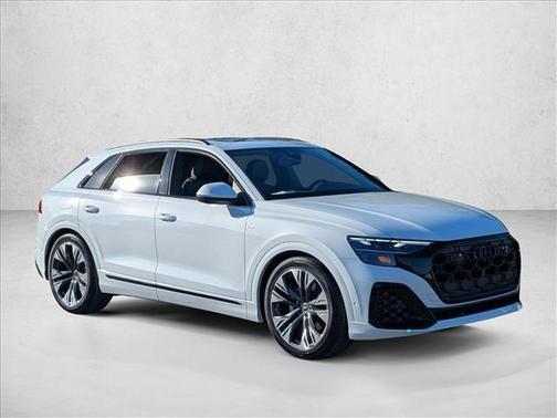Glacier White Metallic 2026 Audi Q8 55 Premium Plus