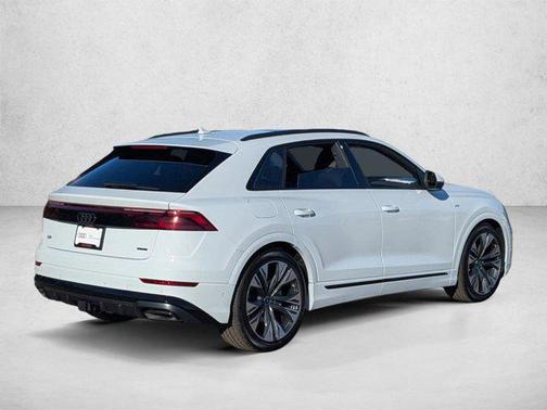 Glacier White Metallic 2026 Audi Q8 55 Premium Plus