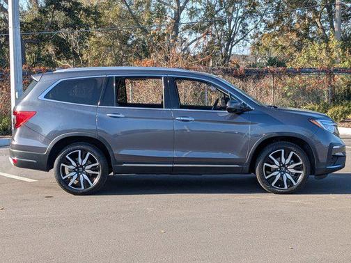 2021 Honda Pilot Touring 8-Passenger