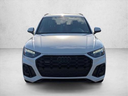 Glacier White Metallic 2024 Audi Q5 45 S line Premium