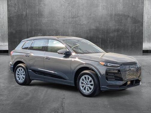 2025 Audi Q6 e-tron Premium