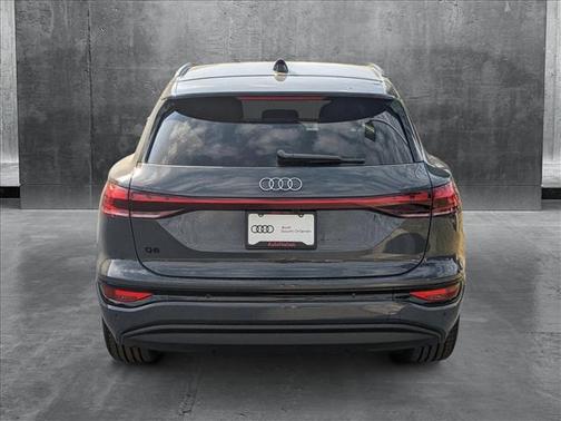 2025 Audi Q6 e-tron Premium