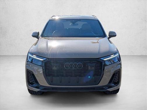 2025 Audi Q7 45 Premium Plus
