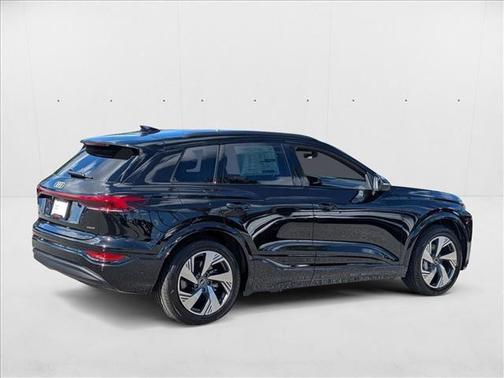 2025 Audi Q6 e-tron Prestige quattro