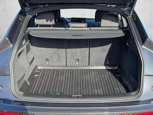 2023 Audi Q5 45 S line Premium