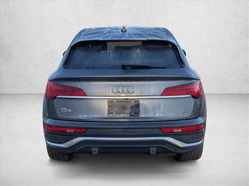 2023 Audi Q5 45 S line Premium