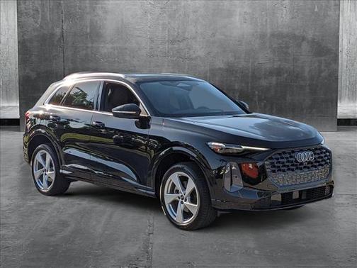 2025 Audi Q5 Premium Plus