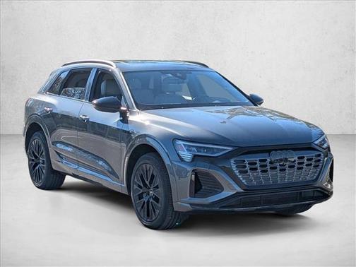 2024 Audi Q8 e-tron Prestige