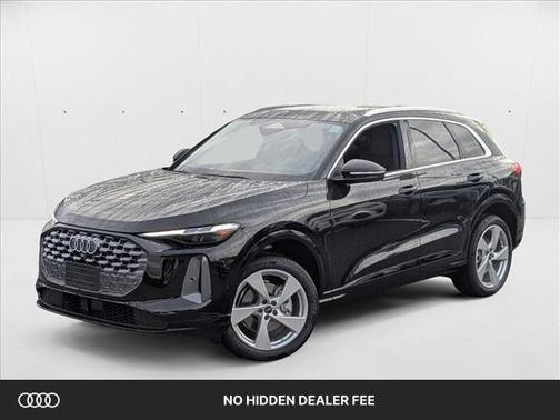 Mythos Black Metallic 2025 Audi Q5 Premium Plus TFSI quattro S tronic