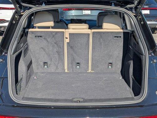 2025 Audi Q5 45 S line Premium