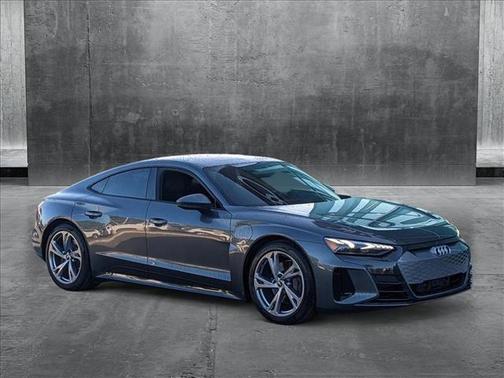 2022 Audi e-tron GT Premium Plus