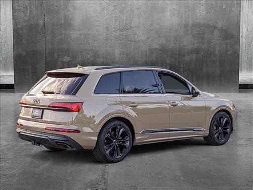 2025 Audi Q7 55 Prestige