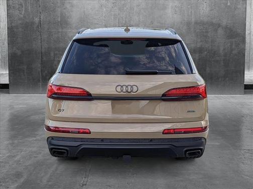 2025 Audi Q7 55 Prestige