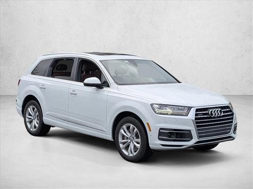 2019 Audi Q7 55 Premium Plus