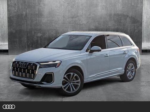 2025 Audi Q7 55 Premium Plus