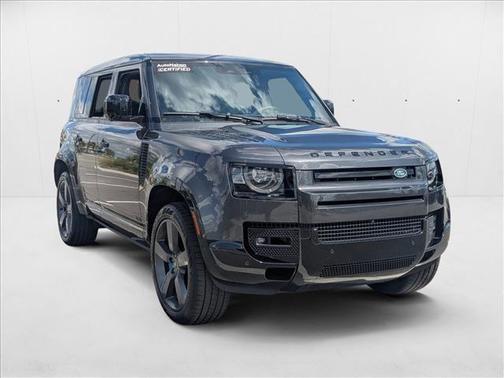 2022 Land Rover Defender 110 V8