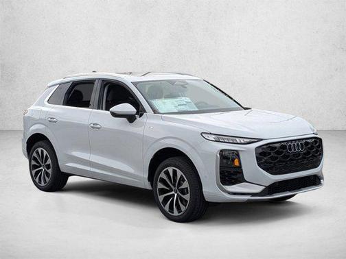 Glacier White Metallic 2026 Audi Q3 S line