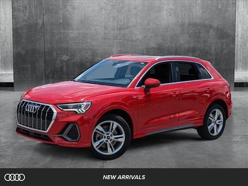 2024 Audi Q3 45 S line Premium Plus