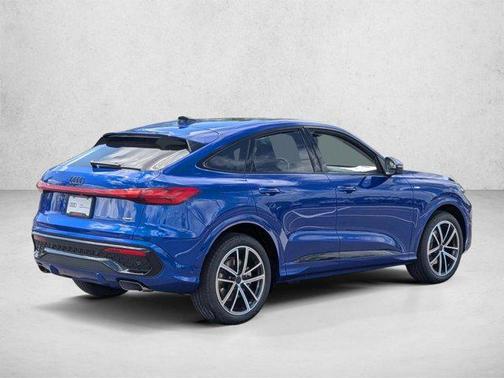 Ultra Blue Metallic 2026 Audi Q5 Sportback Prestige TFSI quattro S tronic
