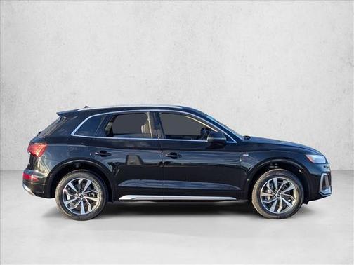 2024 Audi Q5 45 S line Premium