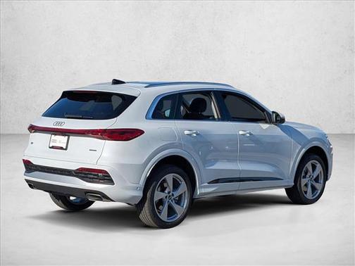 2025 Audi Q5 Premium Plus TFSI quattro S tronic